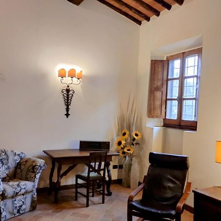 Tuscan Rooms Greve in Chianti Exterior photo