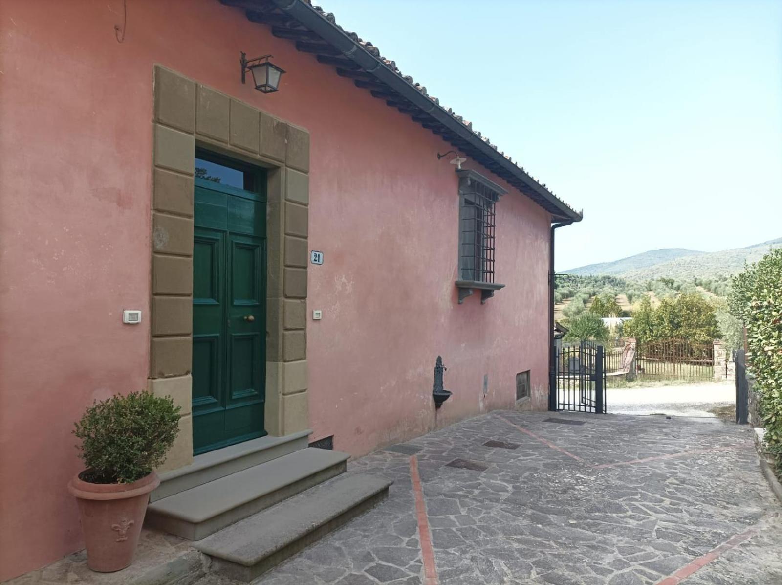Tuscan Rooms Greve in Chianti Exterior photo