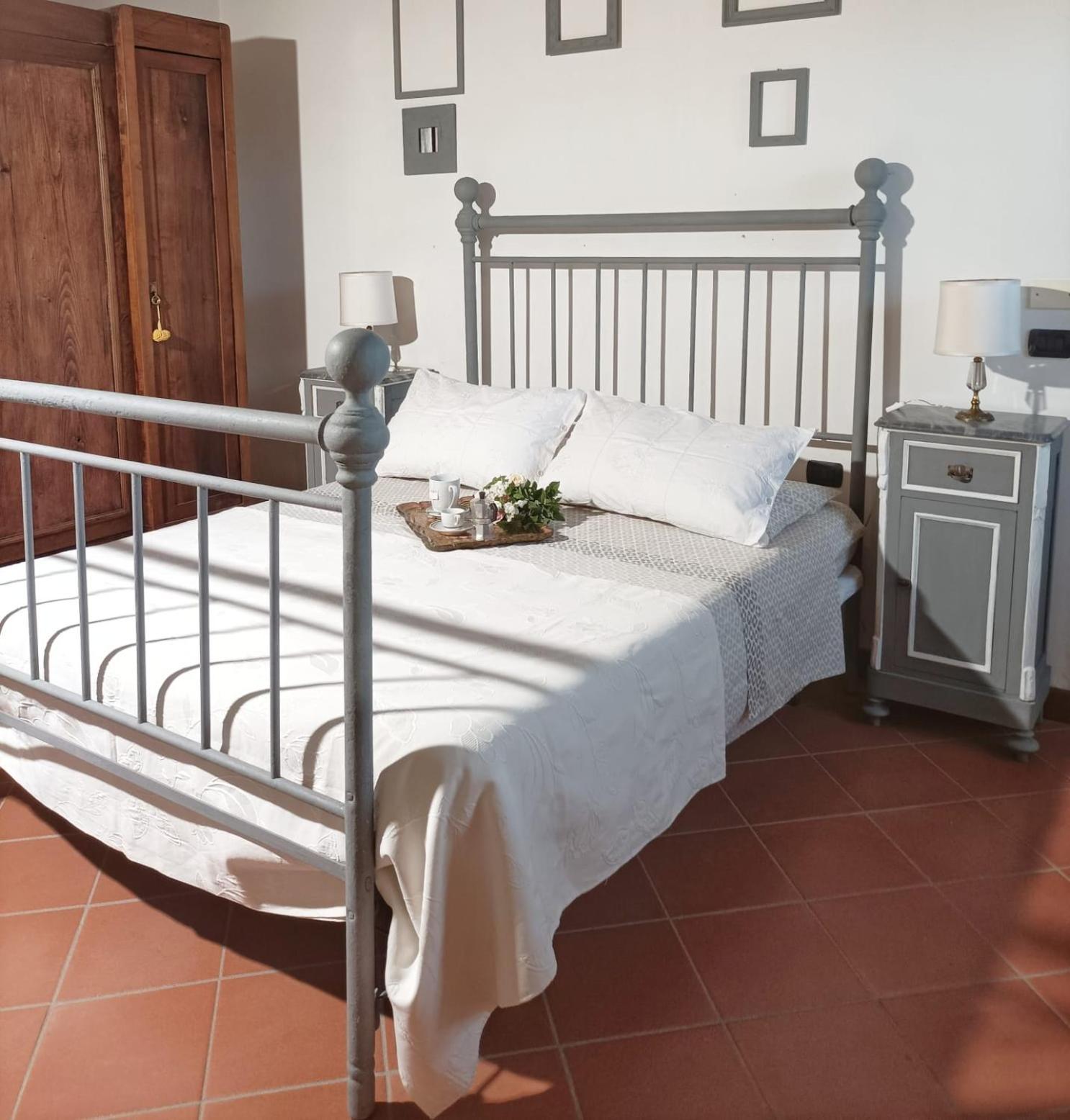 Tuscan Rooms Greve in Chianti Exterior photo