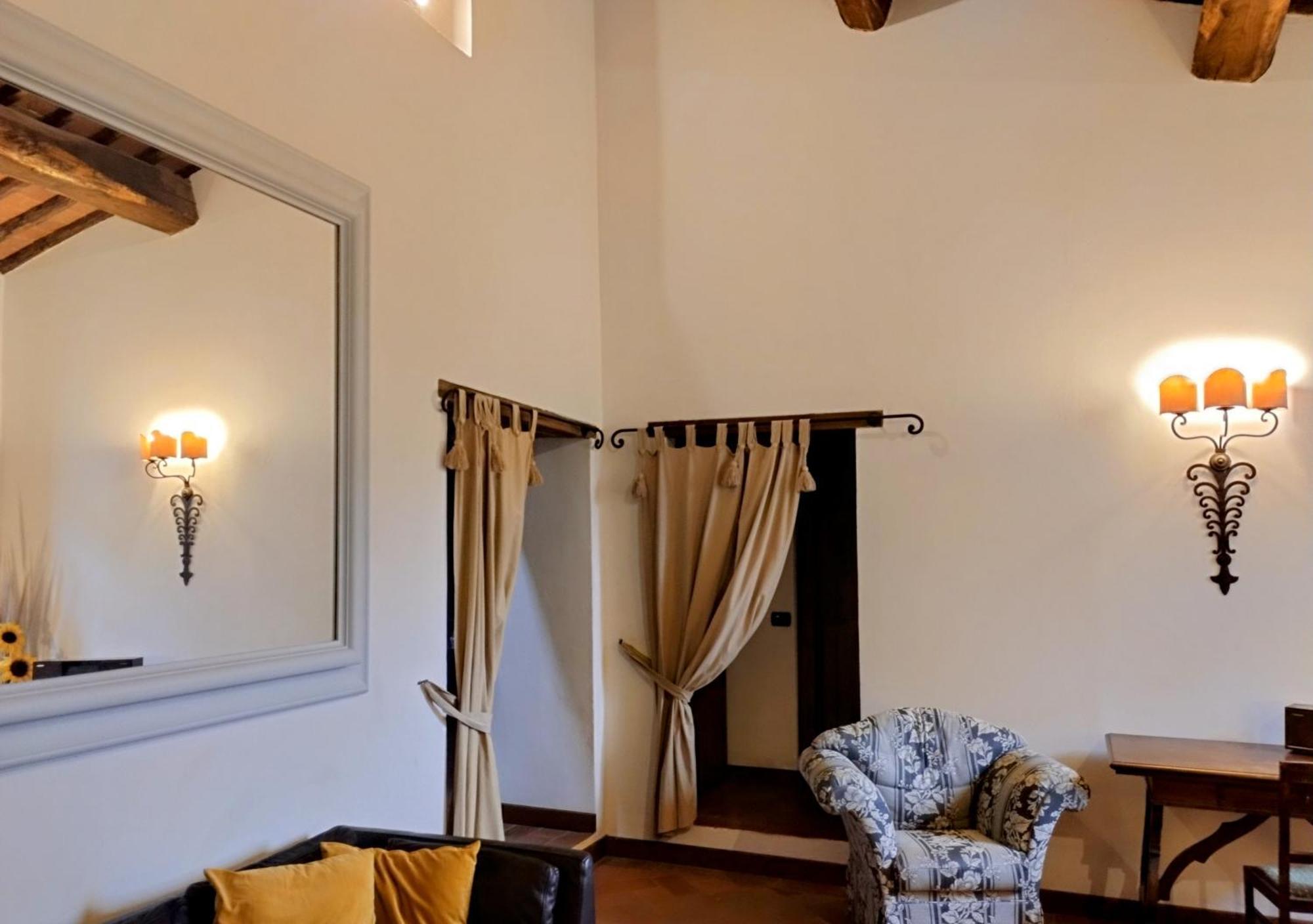 Tuscan Rooms Greve in Chianti Exterior photo