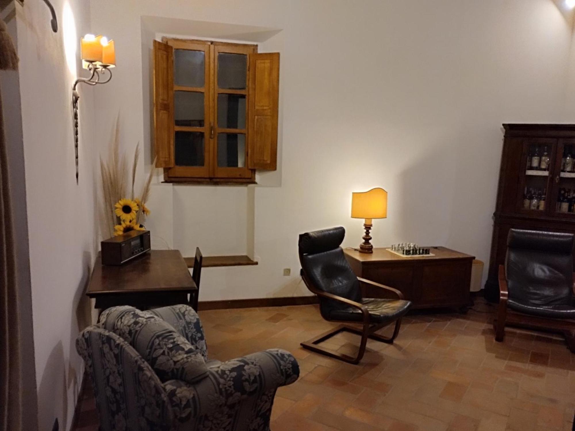 Tuscan Rooms Greve in Chianti Exterior photo